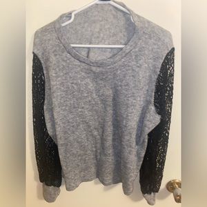 Long sleeve grey sweater with lace sleeves